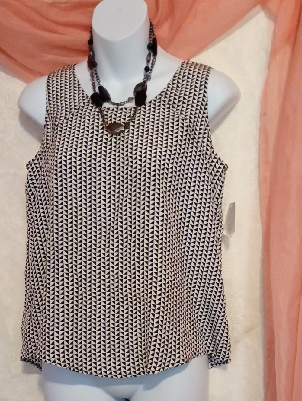Joan Vass Ladies Black and White 100% Silk Geo Print Top Sz 0